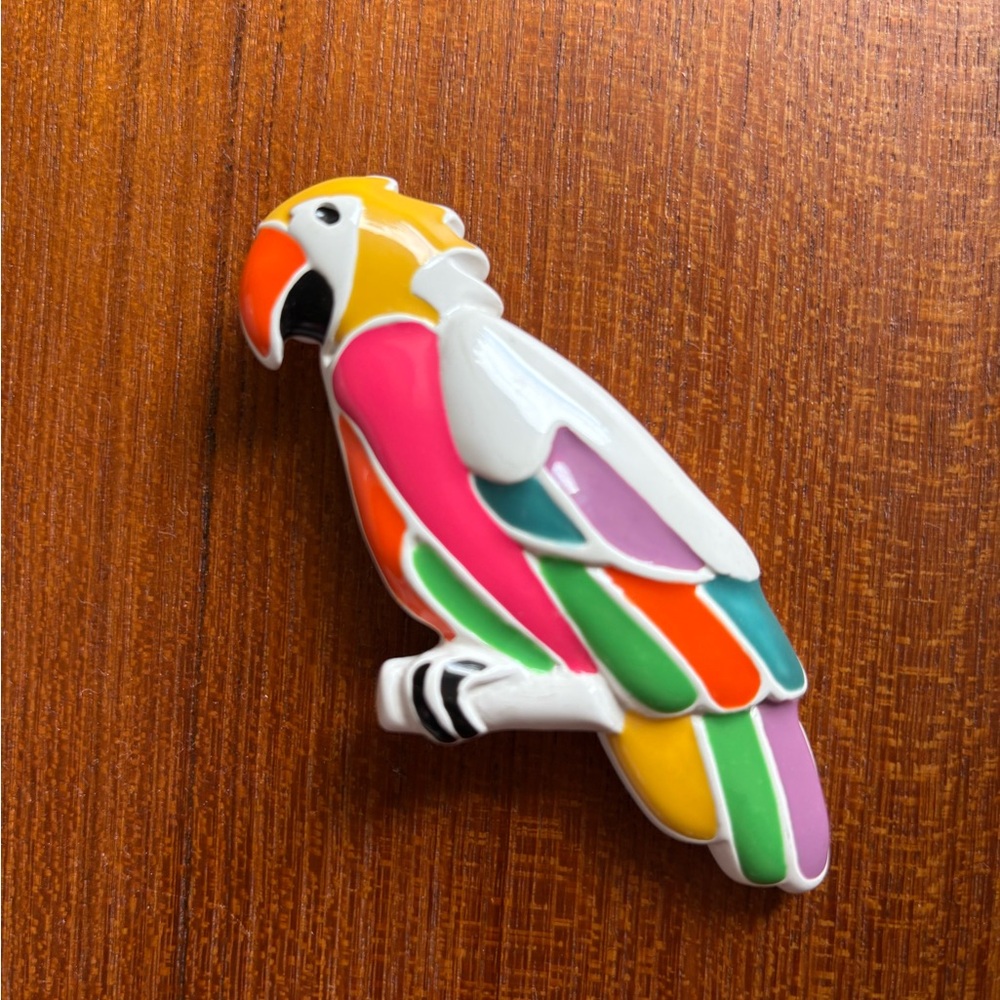 Colourful Vintage Acrylic Parrot Bird DL Brooch